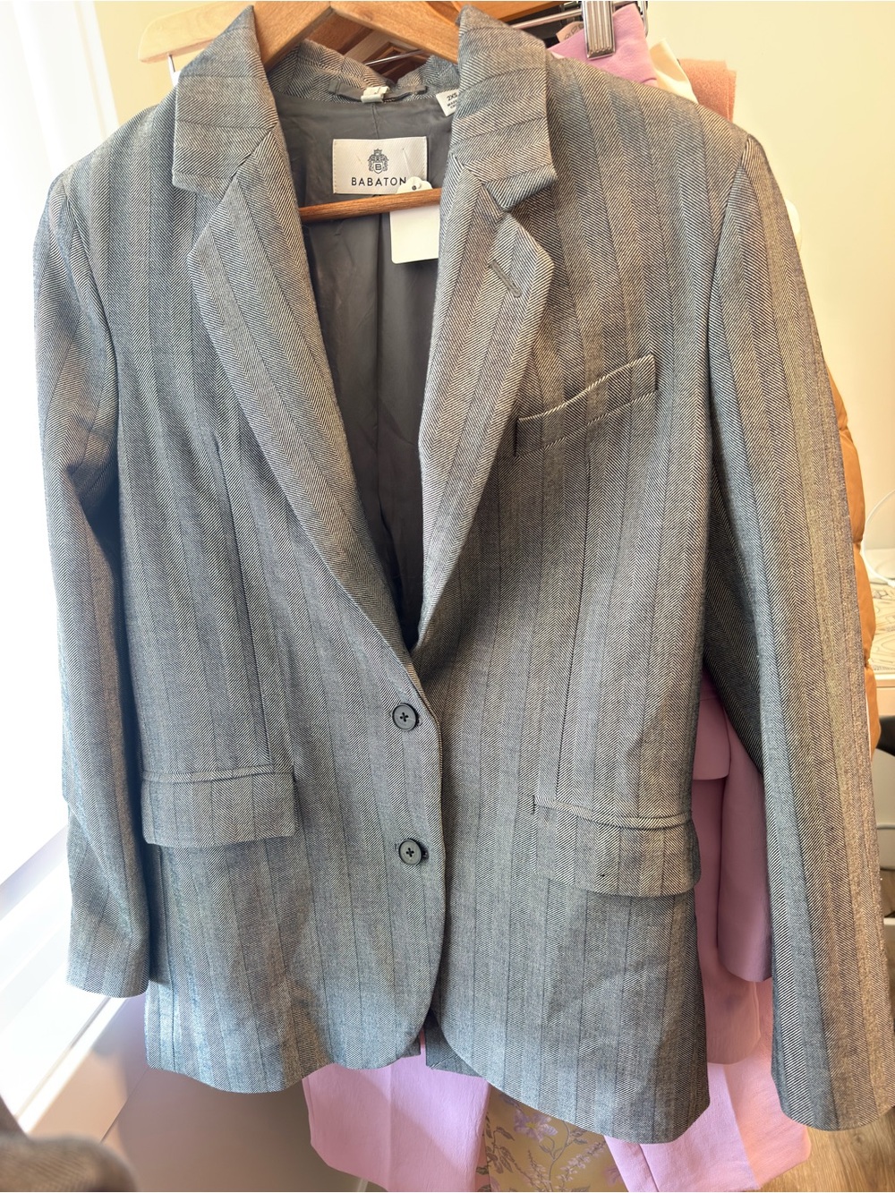 Agency Blazer - Picture 3 of 3